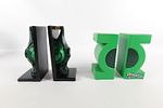 Lot of 2 Green Lantern Sculpted Resin Bookends. Both come with original boxes. Largest set Image - 1