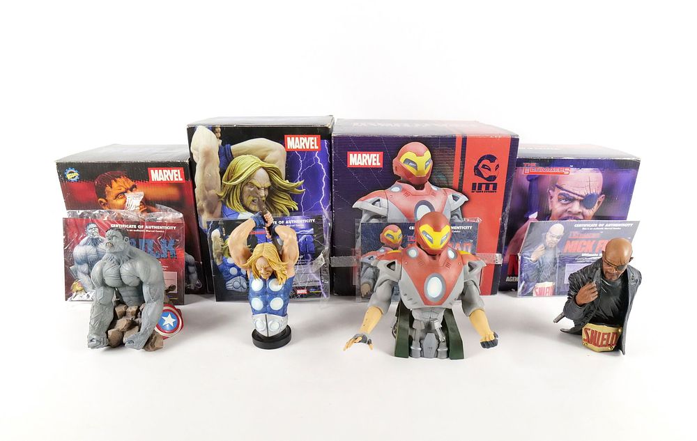 Lot of 4 Marvel Diamond Select Limited Edition Busts. Lot of 4 Marvel Diamond Select The 