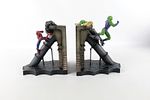 Marvel Tears and Tragedy Spider-Man vs. Green Goblin Bookends. Diamond Select. Limited Edition Image - 1