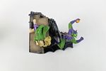 Marvel Tears and Tragedy Spider-Man vs. Green Goblin Bookends. Diamond Select. Limited Edition Image - 12