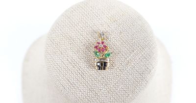 14K Gold and Gemstone Flower Pot Pendant. The lot includes a 14K yellow gold flower pot pendant 