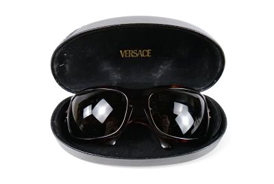 Ladies Versace Faux Tortoise Shell Sunglasses. The lot includes a ladies pair of faux tortoise 