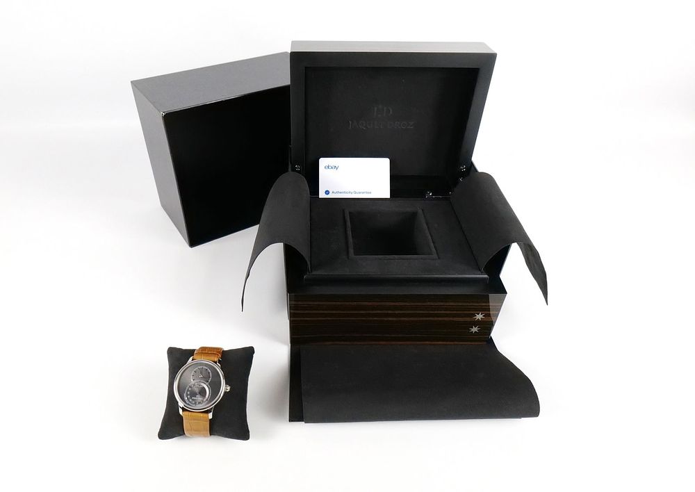 Lot 166: Jaquet Droz Grande Seconde Auto Steel Watch