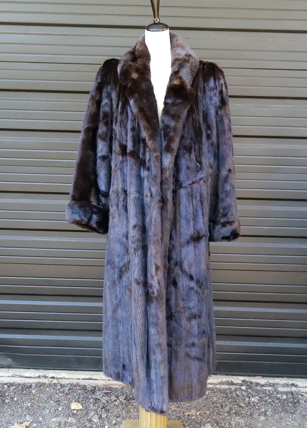 Lot 183: Vintage Full Length Mink Fur Coat