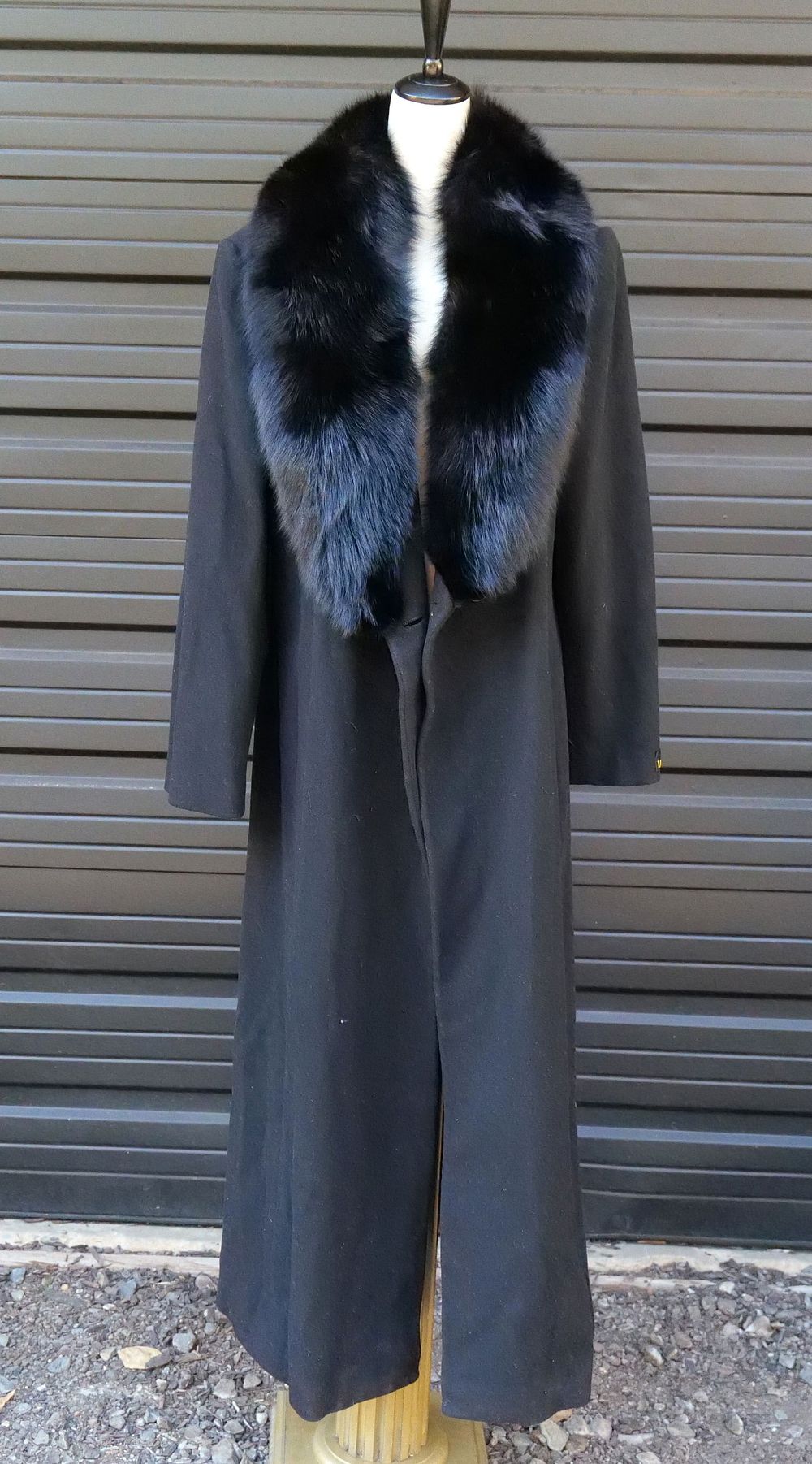 Lot 186: Vintage Lambswool Full Length Coat with Fur Collar