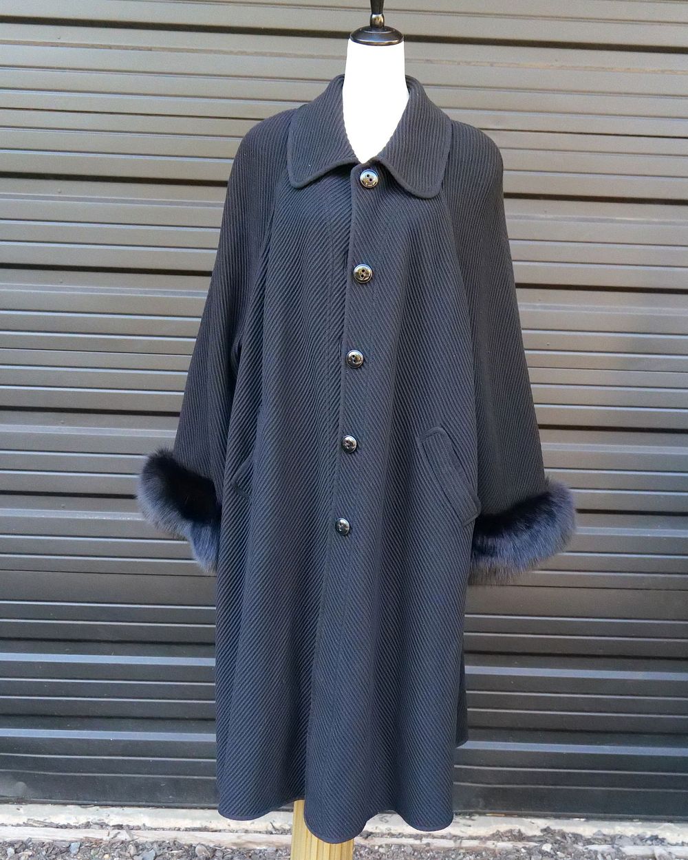 Lot 190: Vintage Stizzoli Coat with Fur Accents