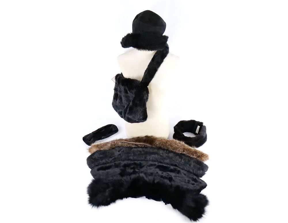 Lot 193: Group Lot of Fur and Faux Fur Items