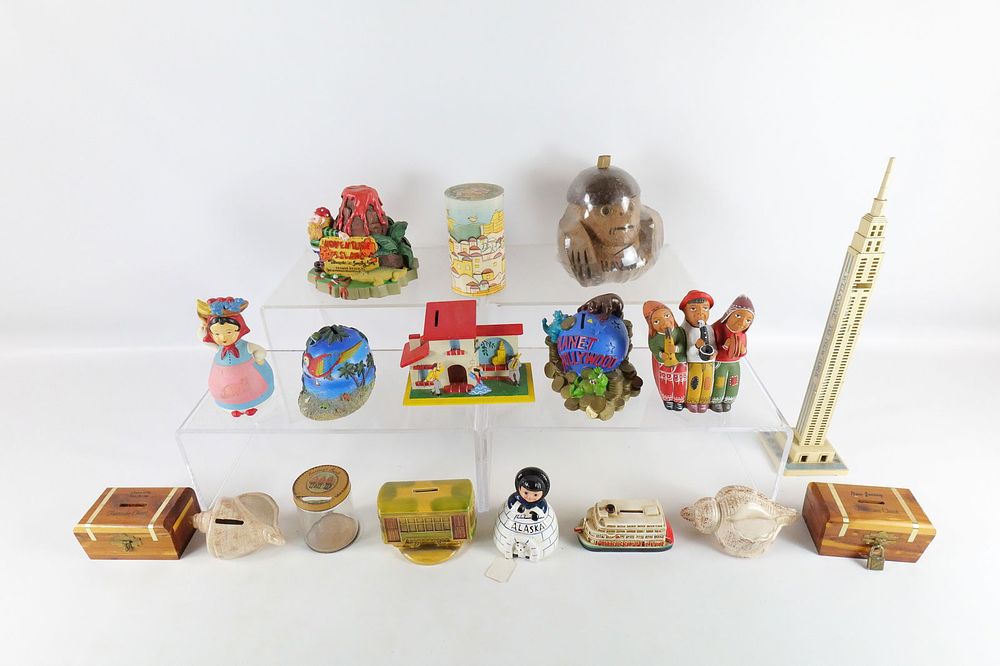 Lot 180: Lot of Assorted Travel Inspired Novelty Banks