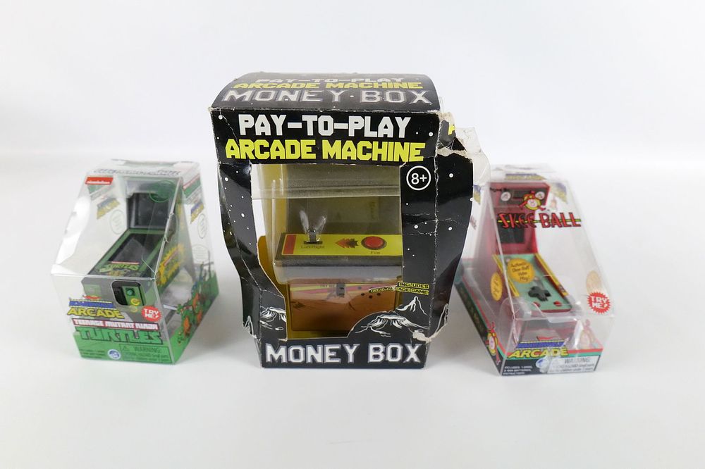 Lot 210: Lot of 3 Mini Arcade Games in Boxes