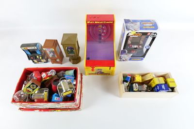 Lot of Arcade Style Games, Keychains, and Magnets. Including Asteroids in Box, Chuck E Cheese 