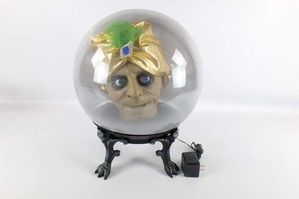 Lot 213: Gemmy Spirit Ball - Talking Zultan Fortune Teller Head