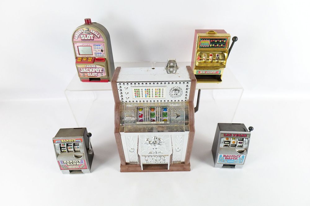 Lot 223: Group Lot of Slot Machine Banks