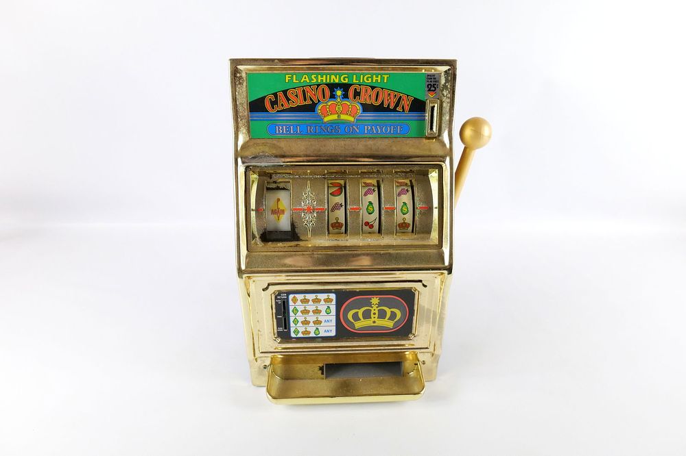 Lot 228: Flashing Light Casino Crown Slot Machine Game