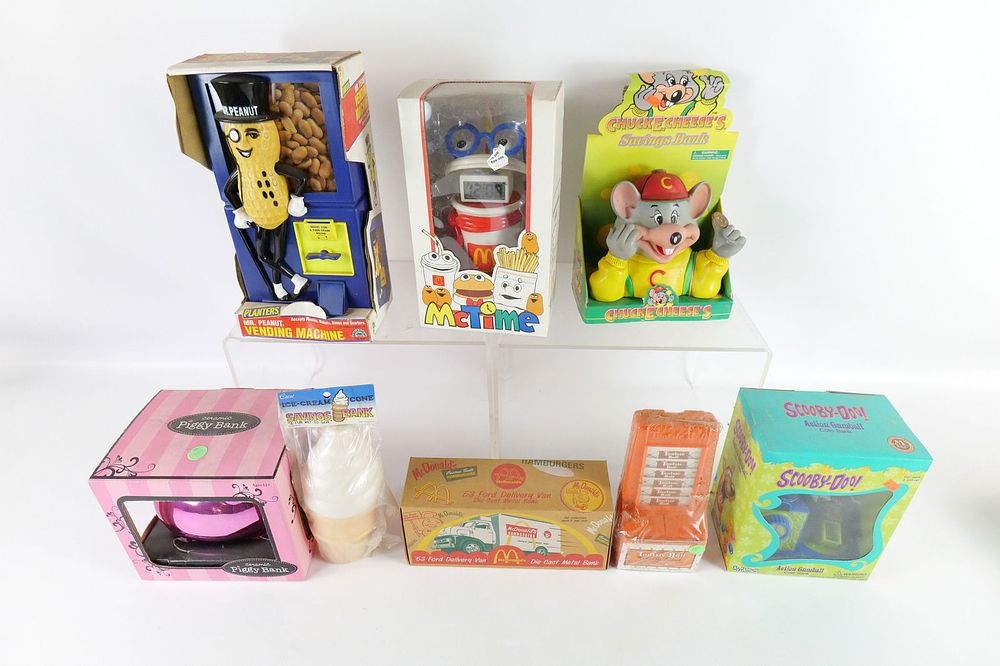 Lot 230: Lot of Novelty Banks in Original Packaging