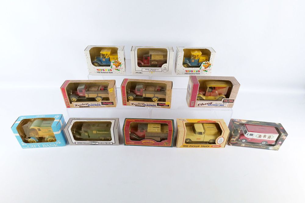 Lot 234: Lot of Ertl Diecast Vehicle Advertising Banks