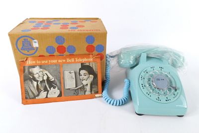 Vintage Bell System Telephone Rotary Desk Phone in Box. Vintage Bell System Telephone Rotary 