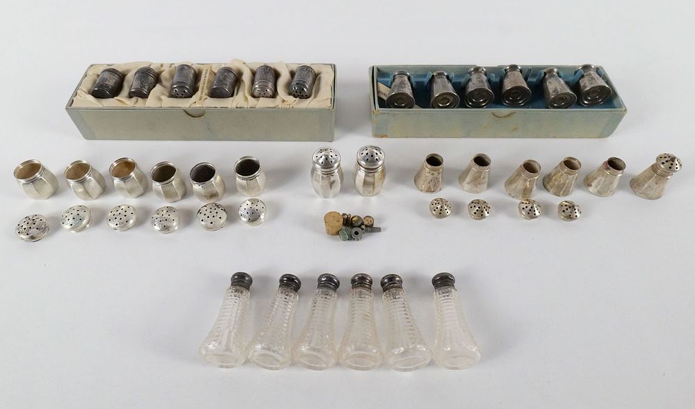 Lot 204: Lot of Sterling Silver Salt and Peppers
