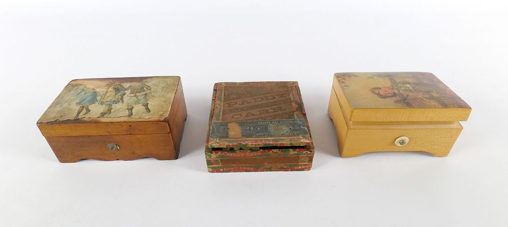 Lot 215: Lot of Vintage Music Boxes and Dominos