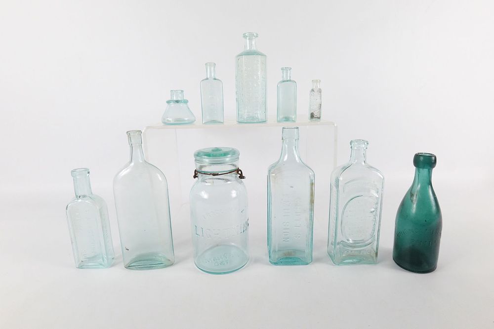 Lot 221: Lot of Antique Aqua Apothecary Bottles