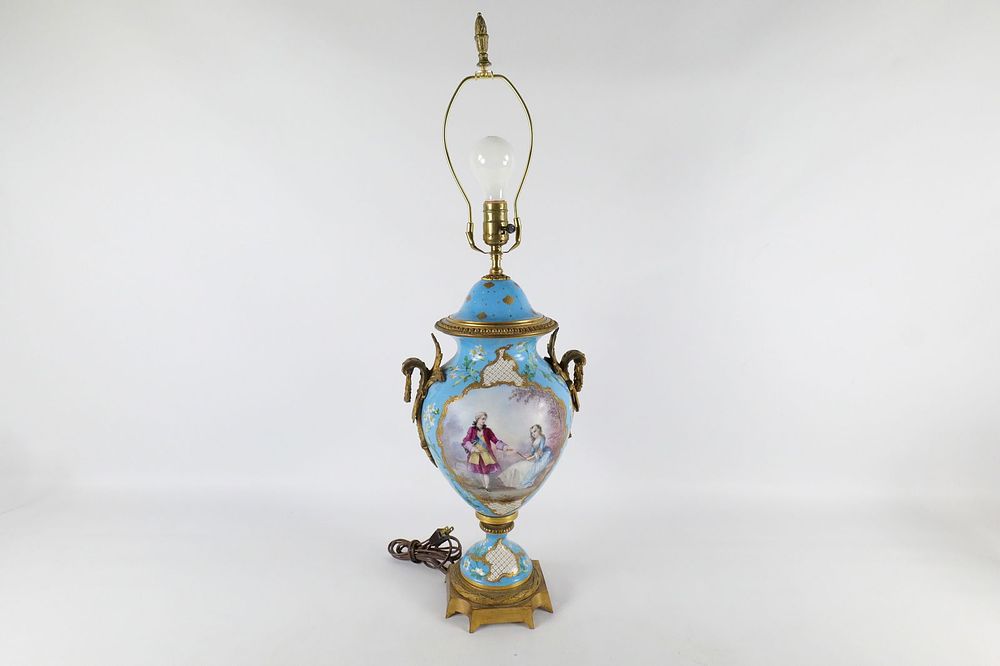 Lot 228: Antique Hand Painted Urn Lamp