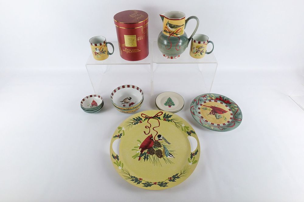 Lot 250: Lot of Lenox Holiday Pieces