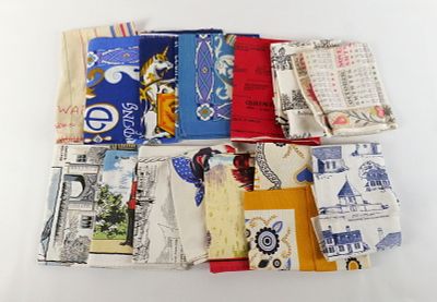 Lot of Souvenir Vintage Kitchen Towels. Including Gettysburg, 1962 Calendar, Portugal, Queen of 