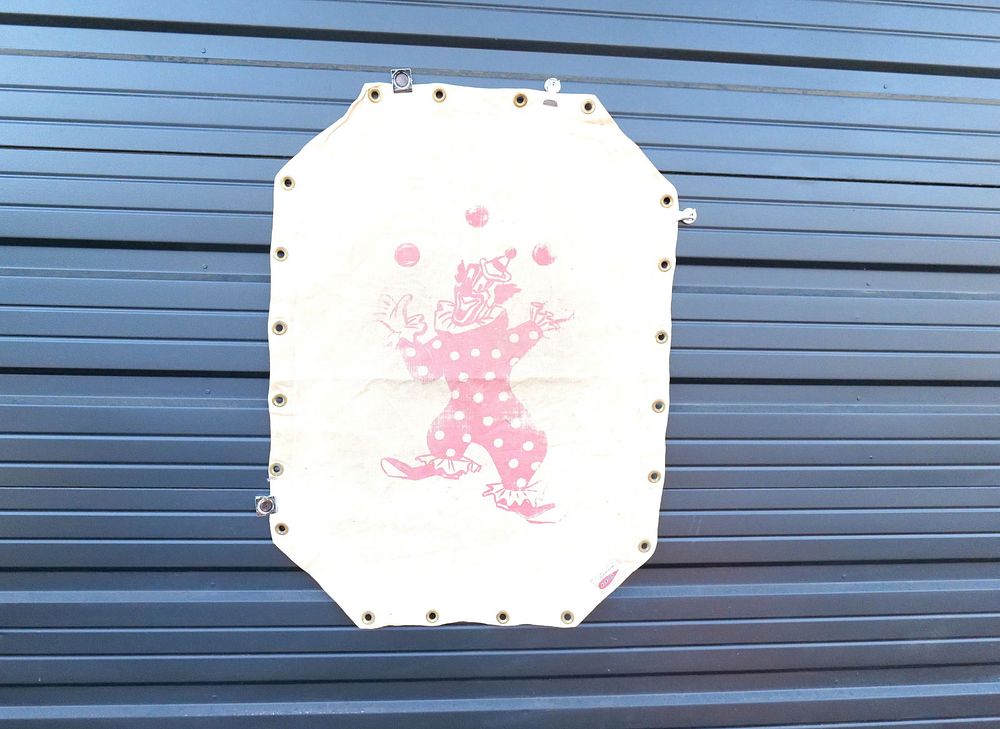 Lot 311: Vintage Linen with Clown Image