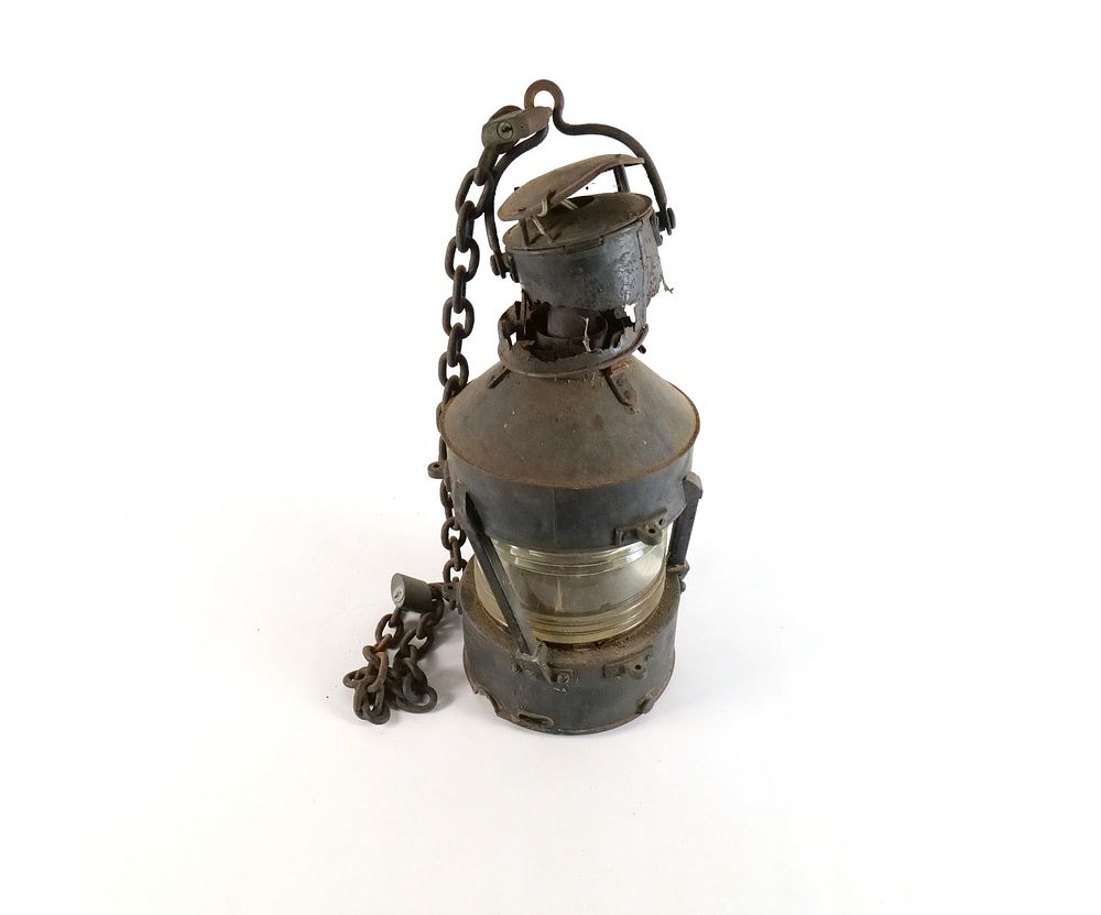 Lot 313: Antique Ships Lantern