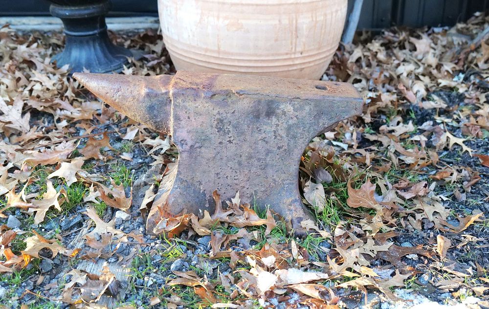 Lot 314: Vintage Anvil