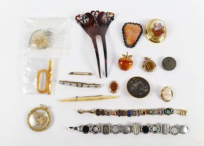 Lot of Vintage Jewelry Pieces. Including Silver tone Bracelet made of individual cufflinks 