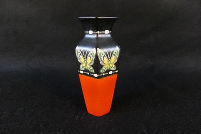 Shelley Art Deco Butterfly Vase. Some minor chips to the paint. Measures 6.5" tall. All 