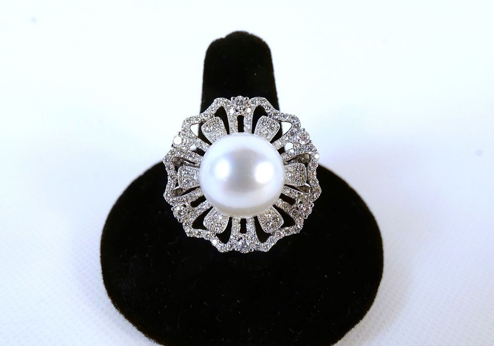 Lot 151: Platinum South Sea Pearl and Diamond Ring