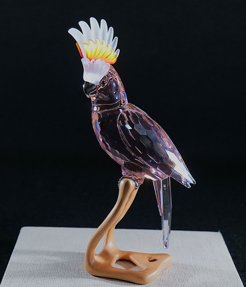 Lot 189: Swarovski Paradise Collection Cockatoo Figurine