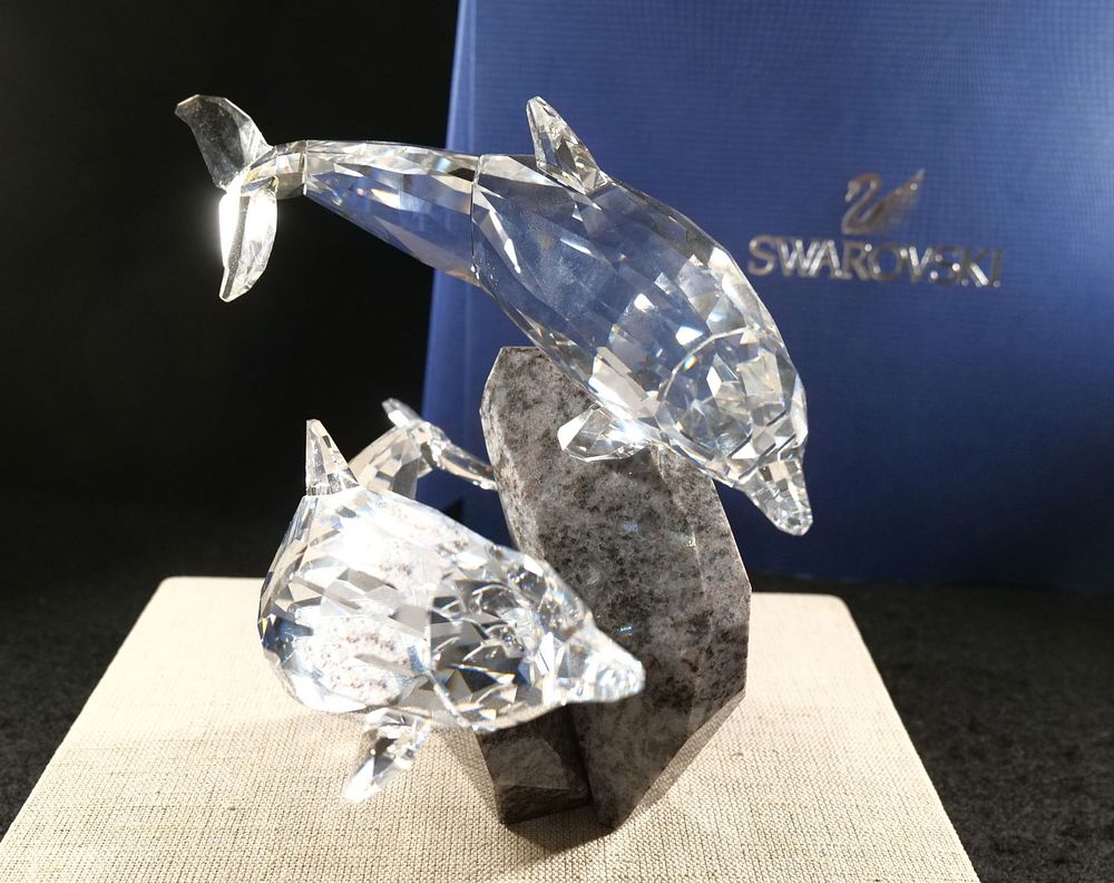Lot 212: Swarovski Crystal Soulmates Dolphins Figurine