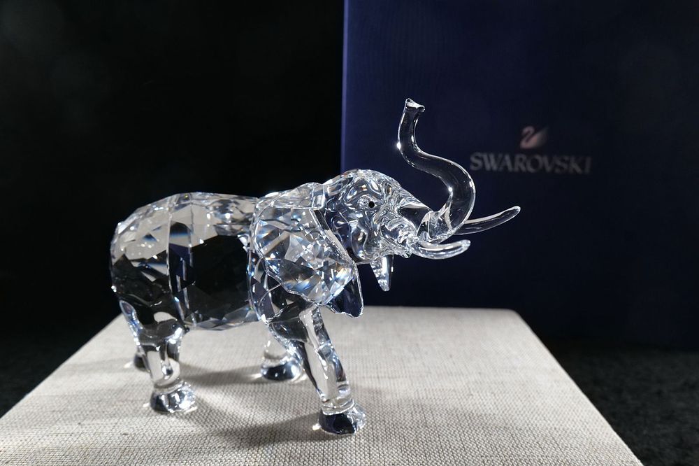 Lot 220: Swarovski Crystal Elephant Figurine