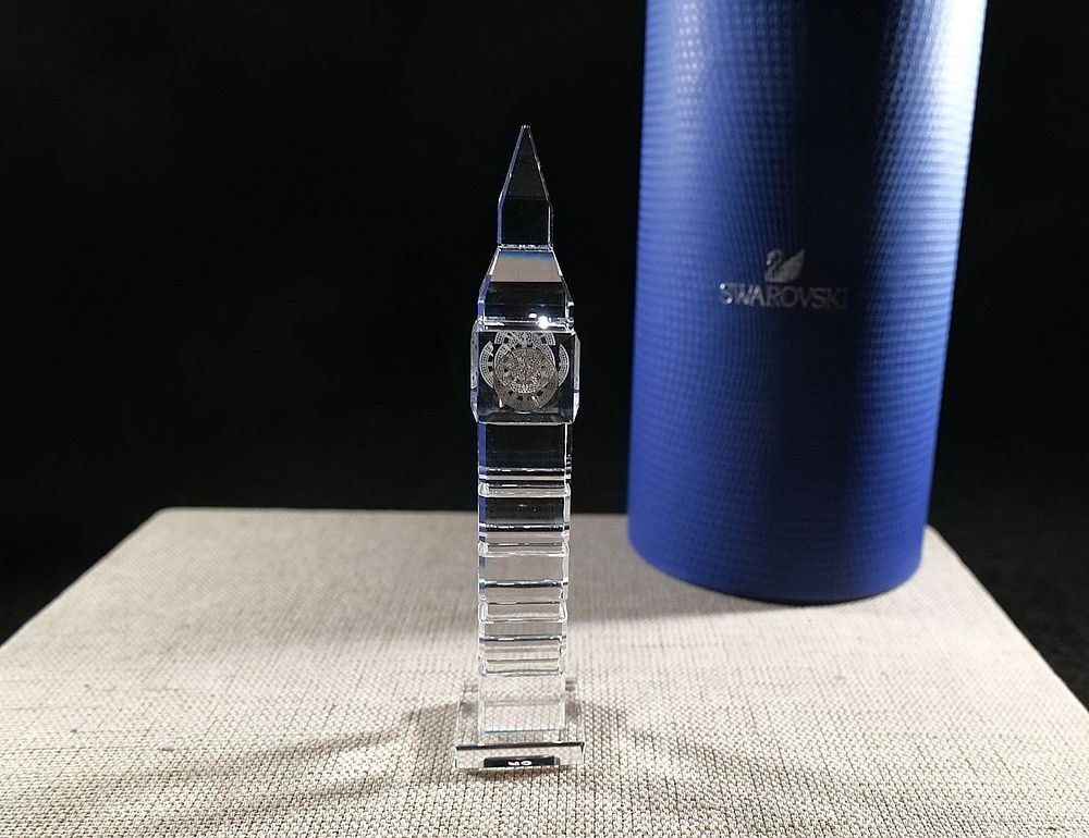Lot 230: Swarovski Big Ben Tower Figurine