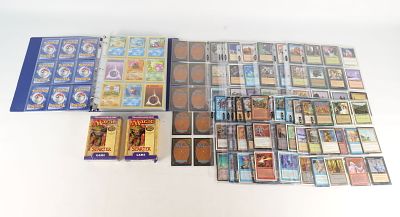 Lot of Magic the Gathering and Pok&eacute;mon Cards. Magic Cards are from Mirage, Tempest, Fallen 