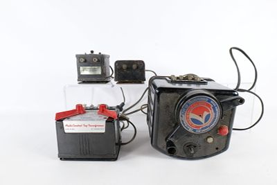 Lot of Train Transformers. Including Lionel Type 4090, Lionel Trainmaster, Type N Transformer 