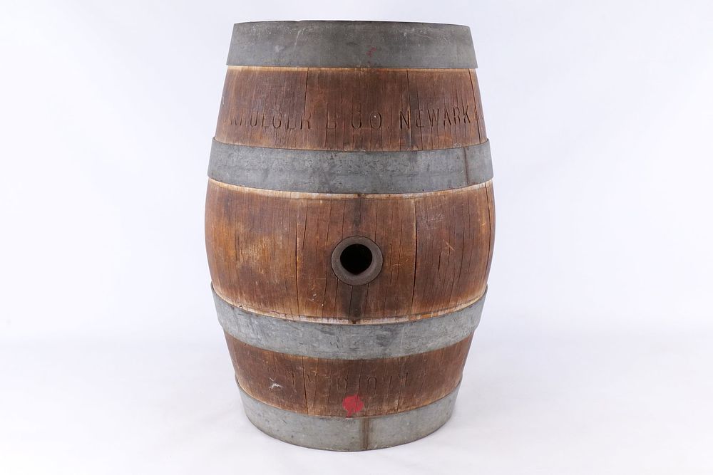 Lot 186: Vintage G. Krueger Brewing Co. Beer Barrel, Newark, New Jersey