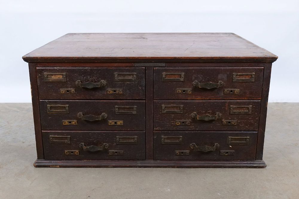 Lot 227: Antique Library Bureau Sole Makers 6-Drawer Oak Card Catalog Cabinet