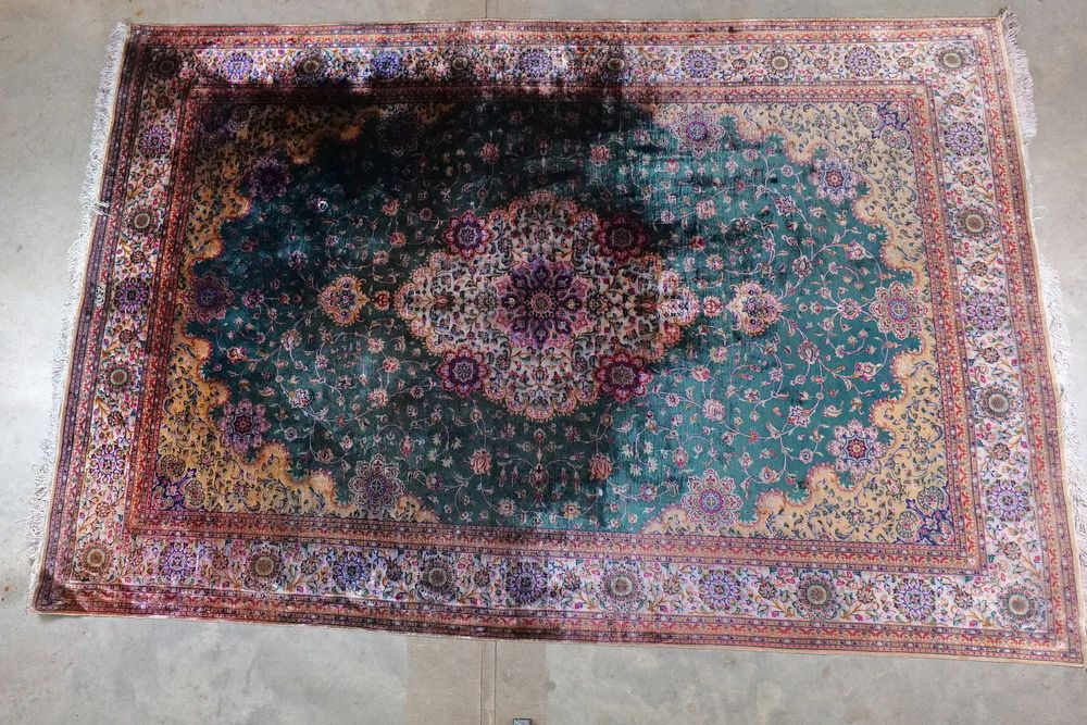 Lot 242: Vintage Hand-Knotted Persian Medallion Area Rug
