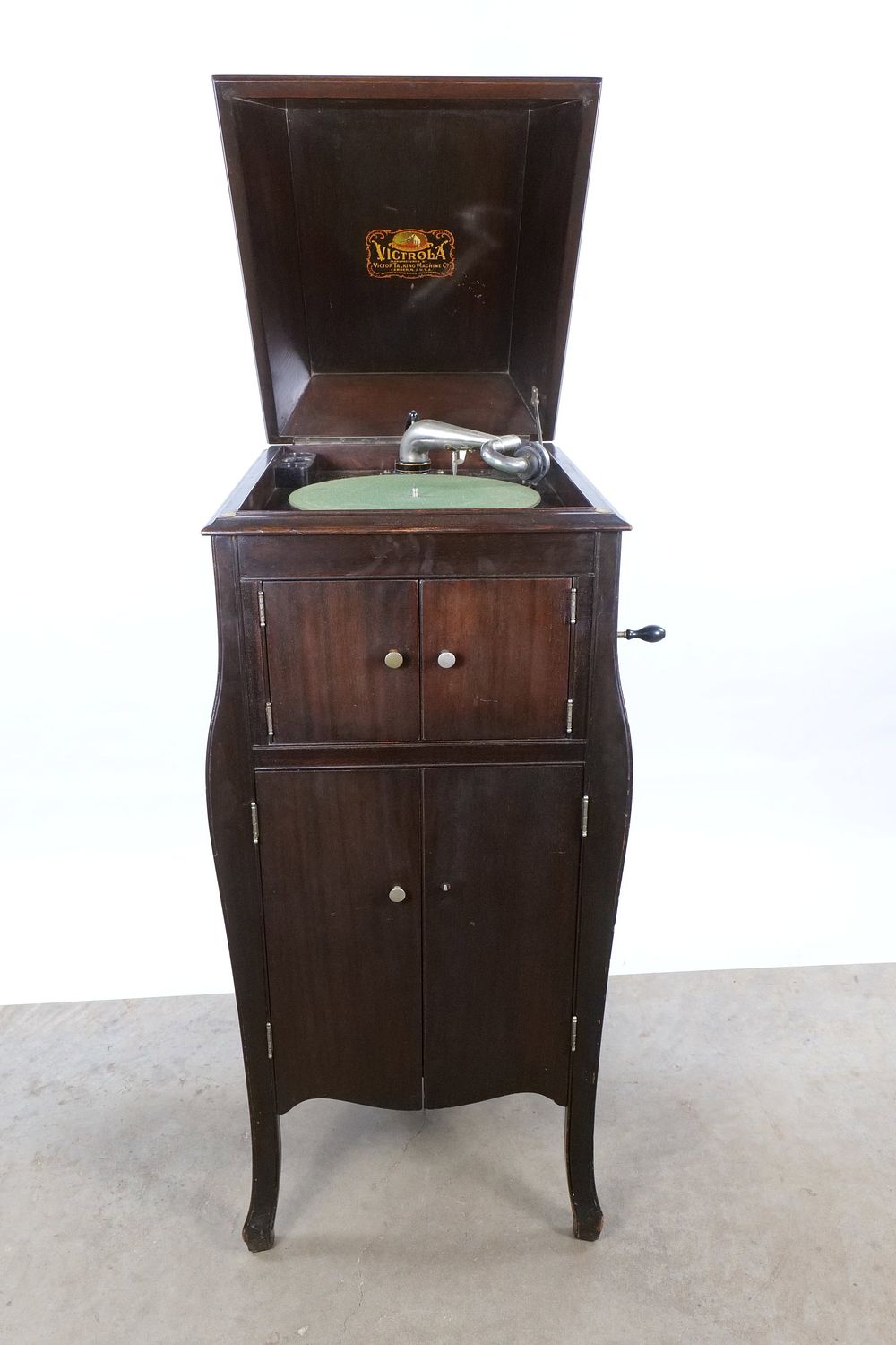Lot 244: Antique 1920's Victrola VV-210 Floor Console Phonograph