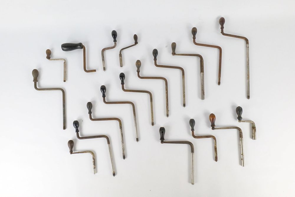 Lot 253: Lot of Antique Threaded Hand Crank Handles