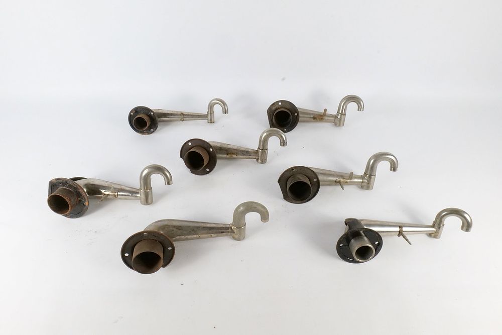 Lot 257: Lot of Vintage Phonograph Tonearms & Parts