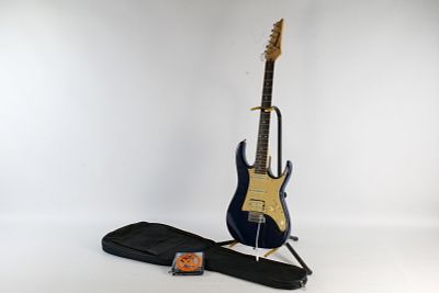 Ibanez Dark Blue RX40 Electric Guitar - HSS Layout. Comes with Gig Bag, Whammy Bar and New 