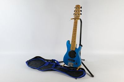 American Idol Mini Electric Guitar. Blue Sparkle Metallic Finish with Built-In Speaker and Gig 