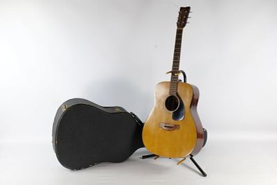 Vintage Yamaha FG-180 Nippon Gaki "Red Label" Acoustic Guitar. Vintage 1960's/1970's Yamaha 