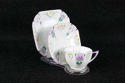 Vintage Shelley Art Deco Queen Anne "Violets" Teacup Trio. Vintage Shelley Art Deco Queen Anne 