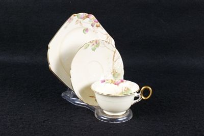 Vintage Shelley Chester Shaped Autumn Leaves Tea Trio - Pattern #11923. Circa 1930's. This 