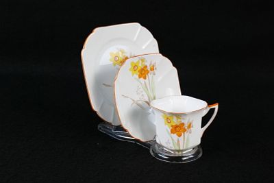 Vintage Shelley England Bone China "Narcissus" Trio. Vintage Shelley England Bone China Trio - 